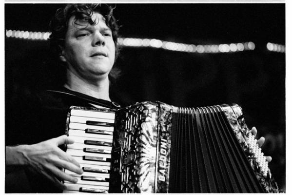 BoDeans2004-08-05SkippersSmokehouseTampaFL (10).jpg